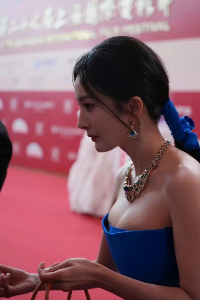 FIFA玩家在线对战实况